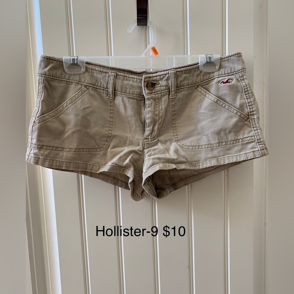 Hollister short. Size 9